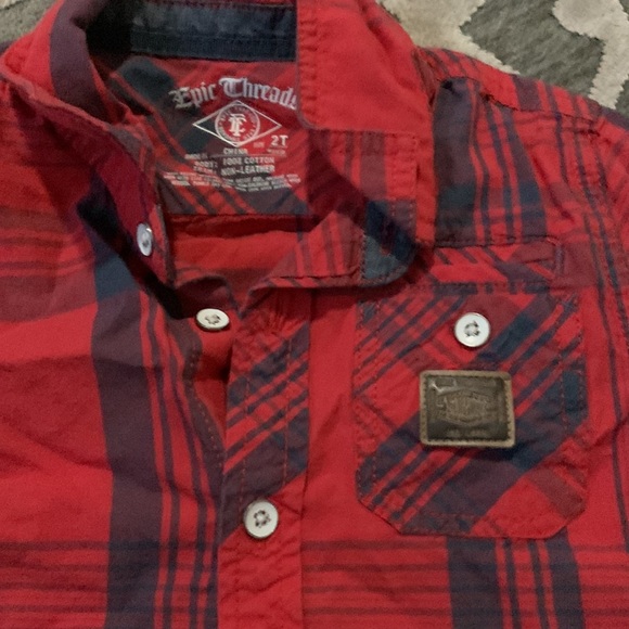 Red flannel pattern button down - Picture 3 of 4